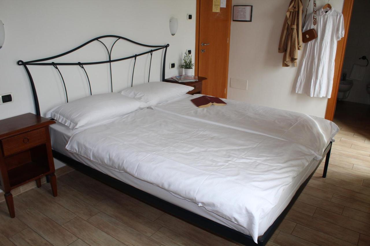 Agriturismo Al-Bor ลาซีเซ ภายนอก รูปภาพ