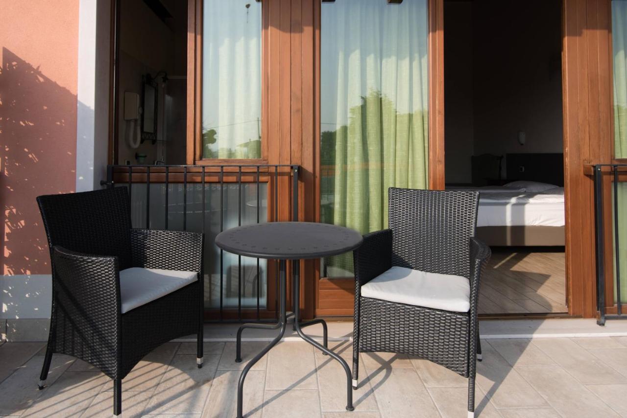 Agriturismo Al-Bor ลาซีเซ ภายนอก รูปภาพ